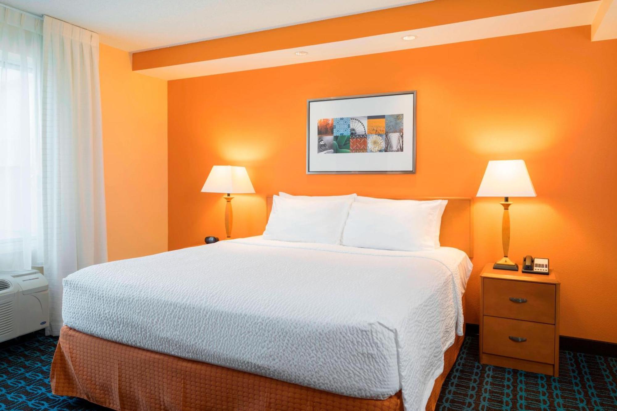 Fairfield Inn & Suites By Marriott Стейт Колледж Экстерьер фото