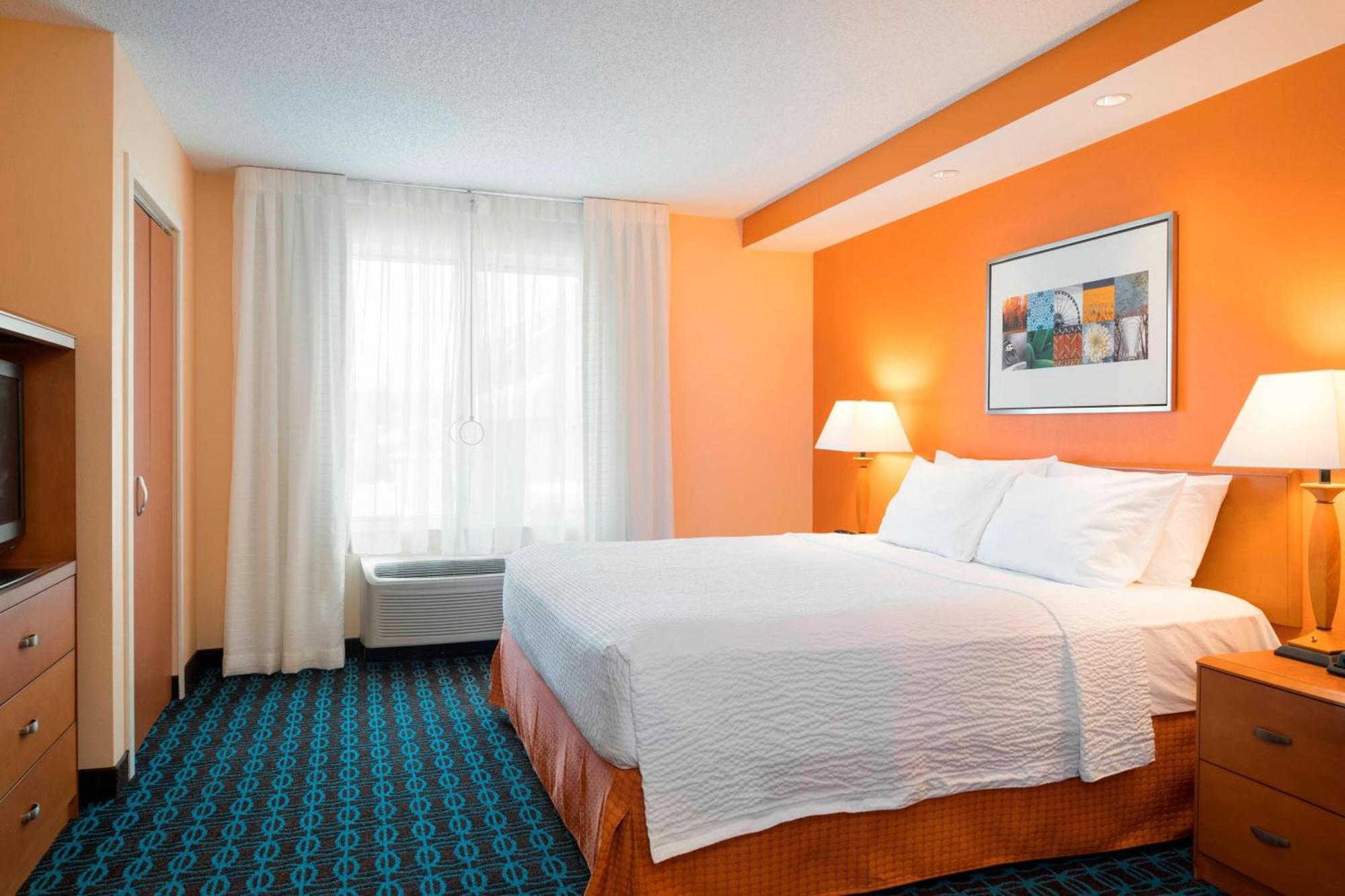 Fairfield Inn & Suites By Marriott Стейт Колледж Экстерьер фото