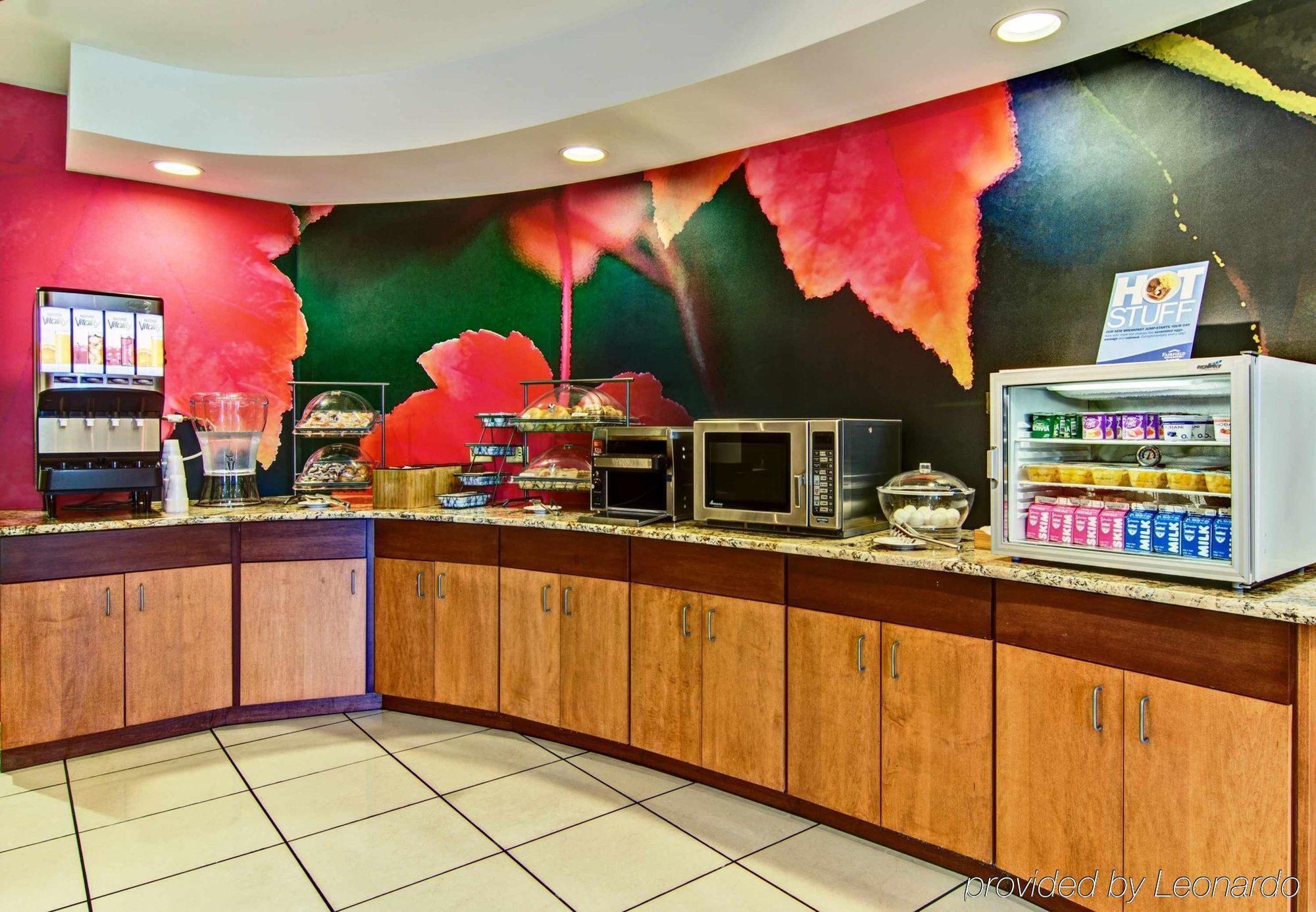 Fairfield Inn & Suites By Marriott Стейт Колледж Экстерьер фото