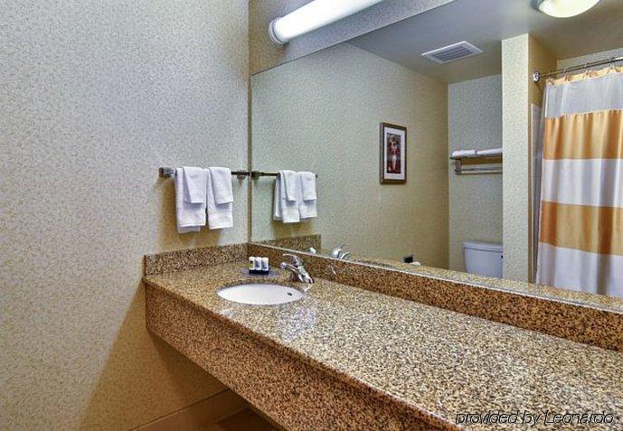 Fairfield Inn & Suites By Marriott Стейт Колледж Экстерьер фото