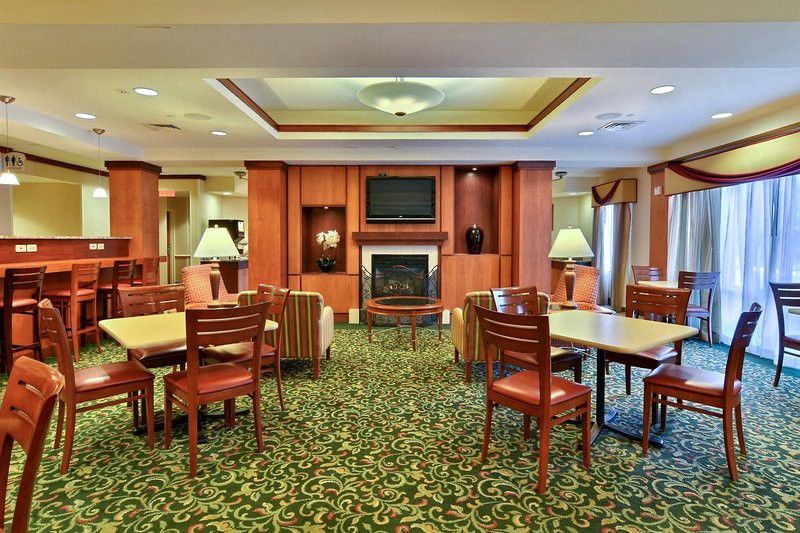 Fairfield Inn & Suites By Marriott Стейт Колледж Экстерьер фото